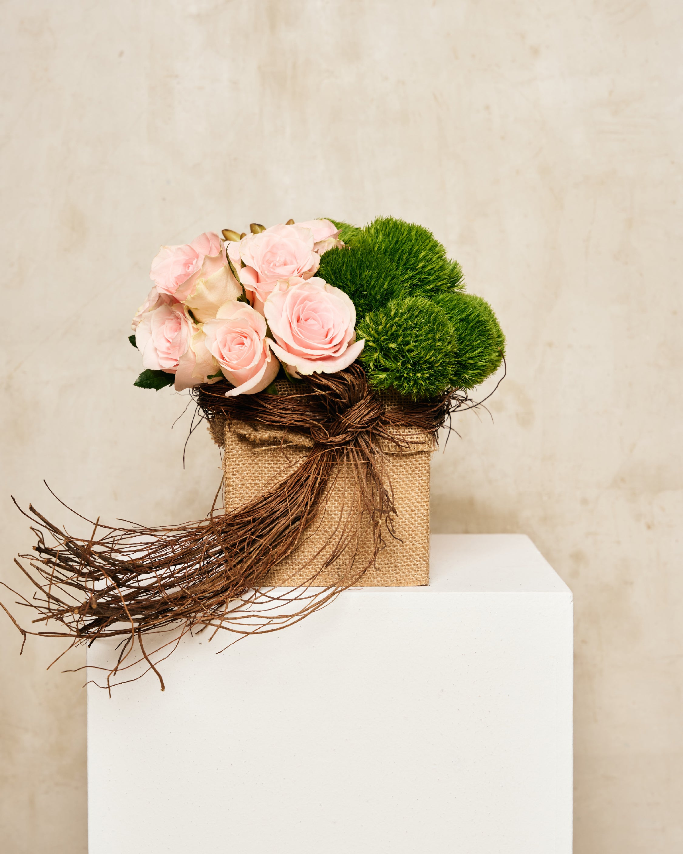 ASIAN ROSES & GREEN TRICKS