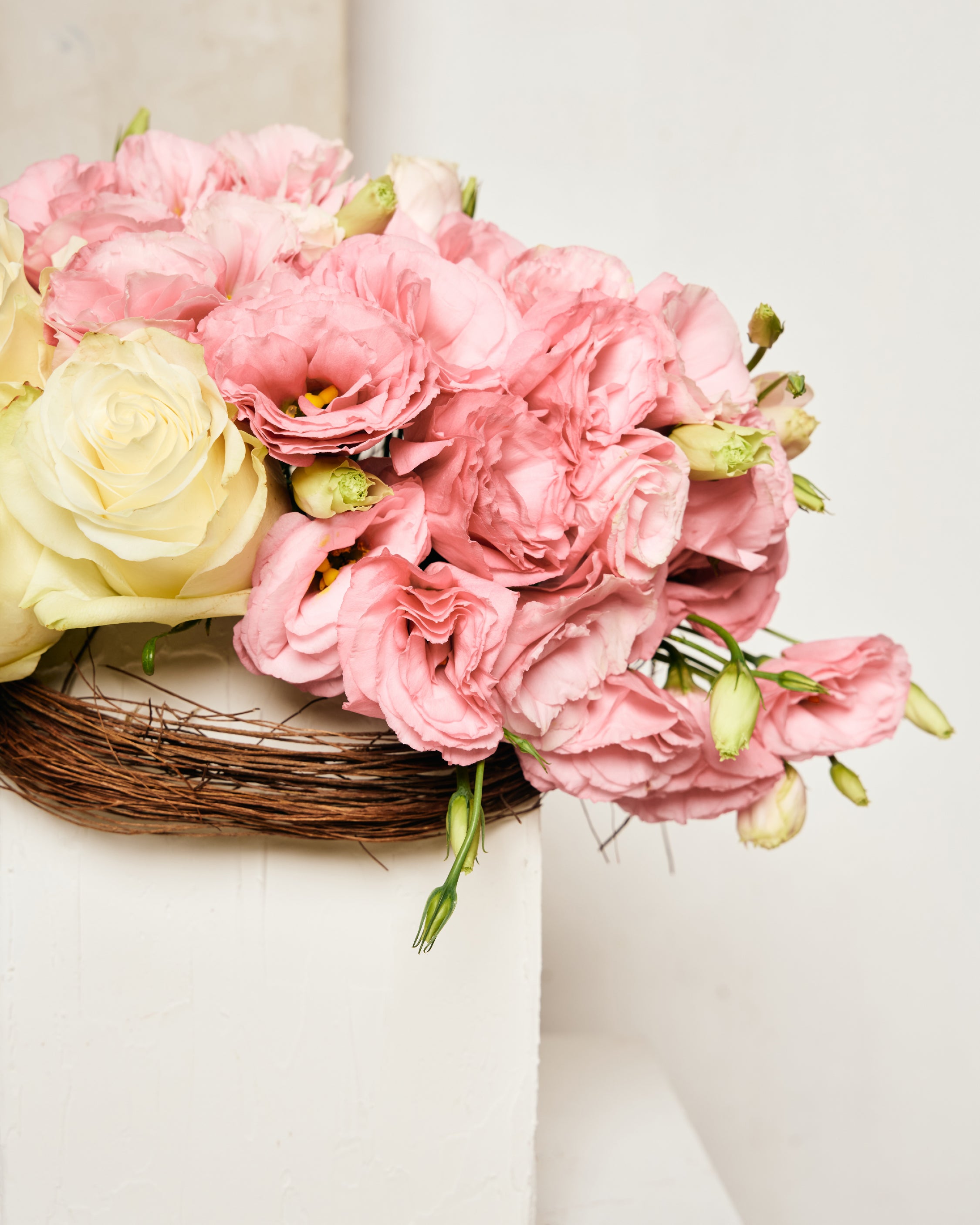 LISIANTHUS, ECUADORIAN ROSES, & LILIUMS