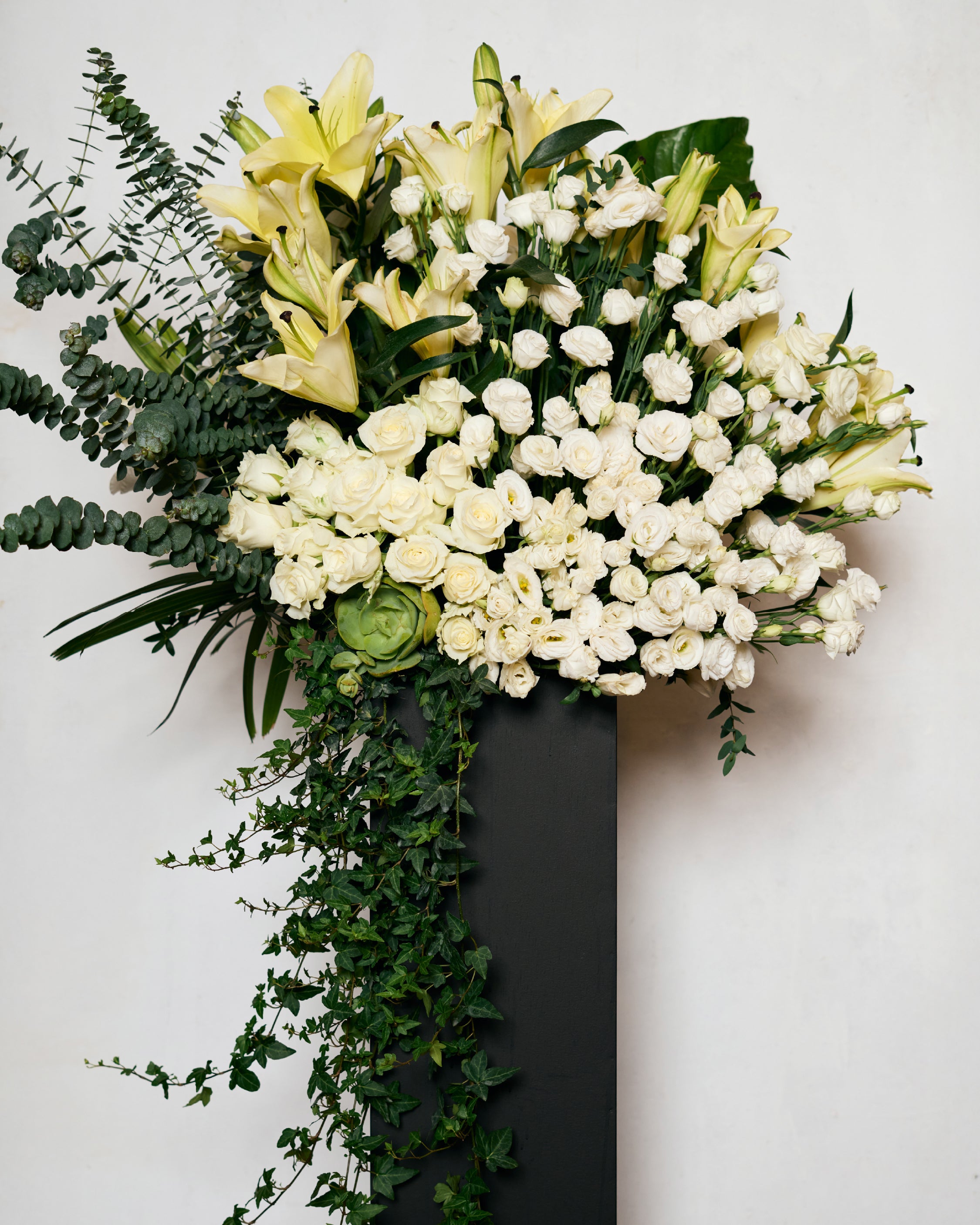 SYMPATHY LILIUMS & LISIANTHUS