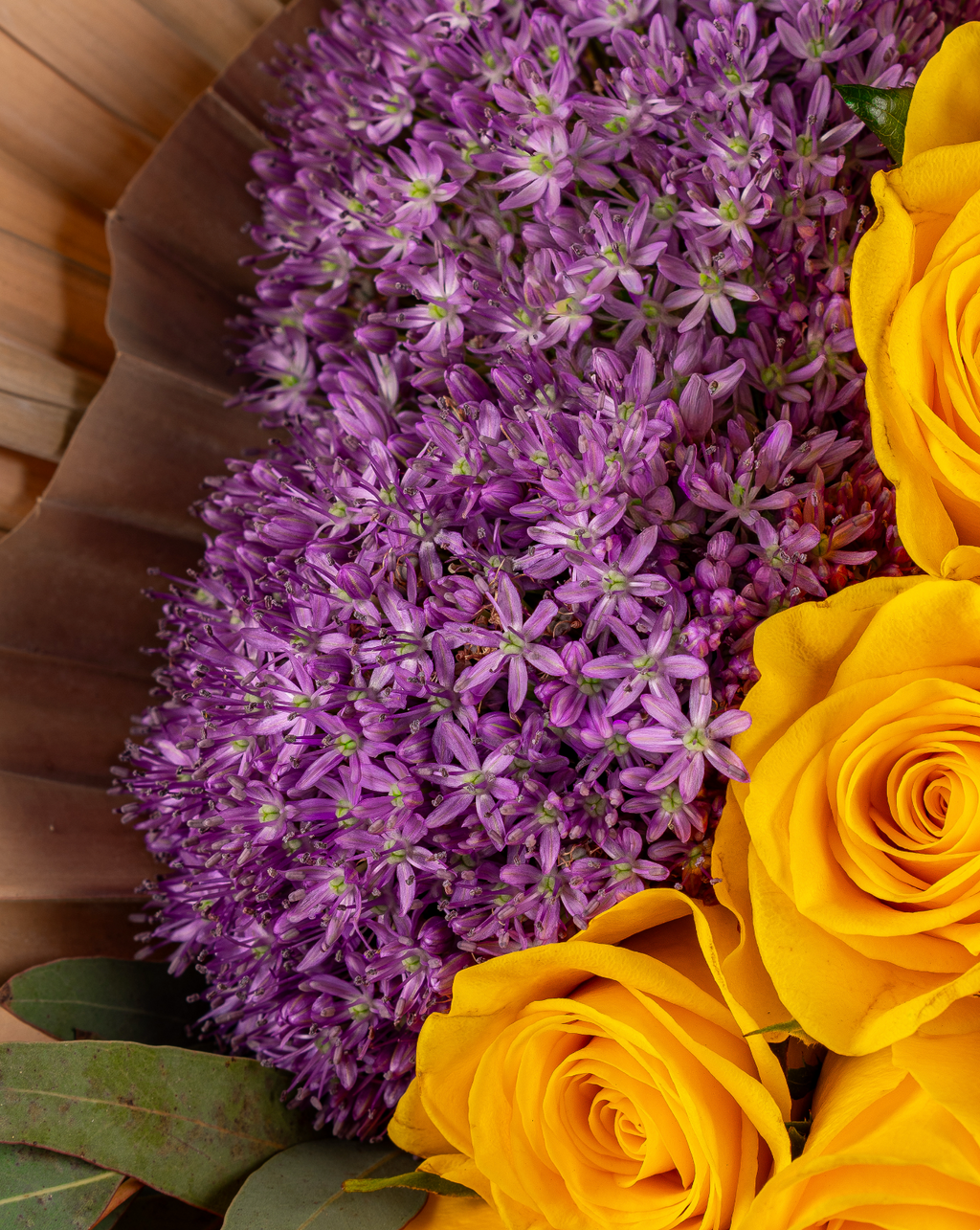 YELLOW ASIAN ROSES BOUQUET